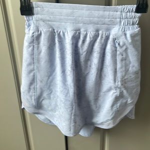 Lululemon brand new skirt. Size 0